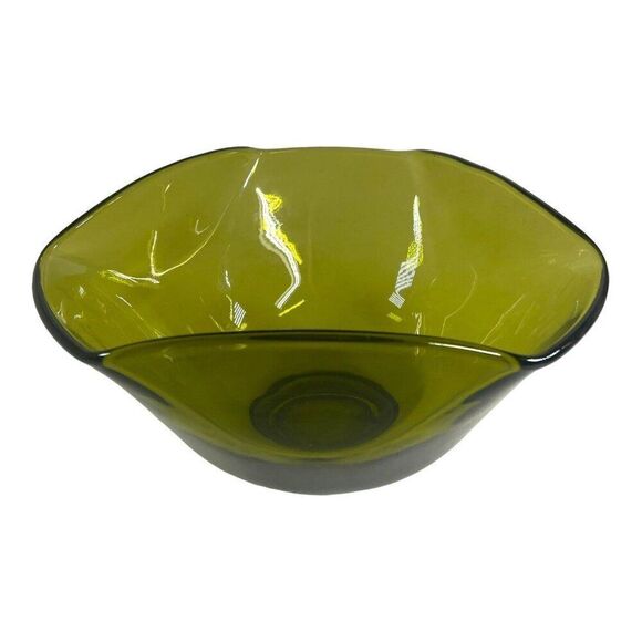 Vintage MCM Avacado Green Glass Folded Sides Serving Chip Bowl 9” Boho Retro - Picture 3 of 9